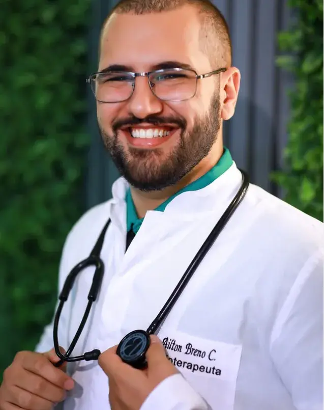 Dr. Breno Carneiro